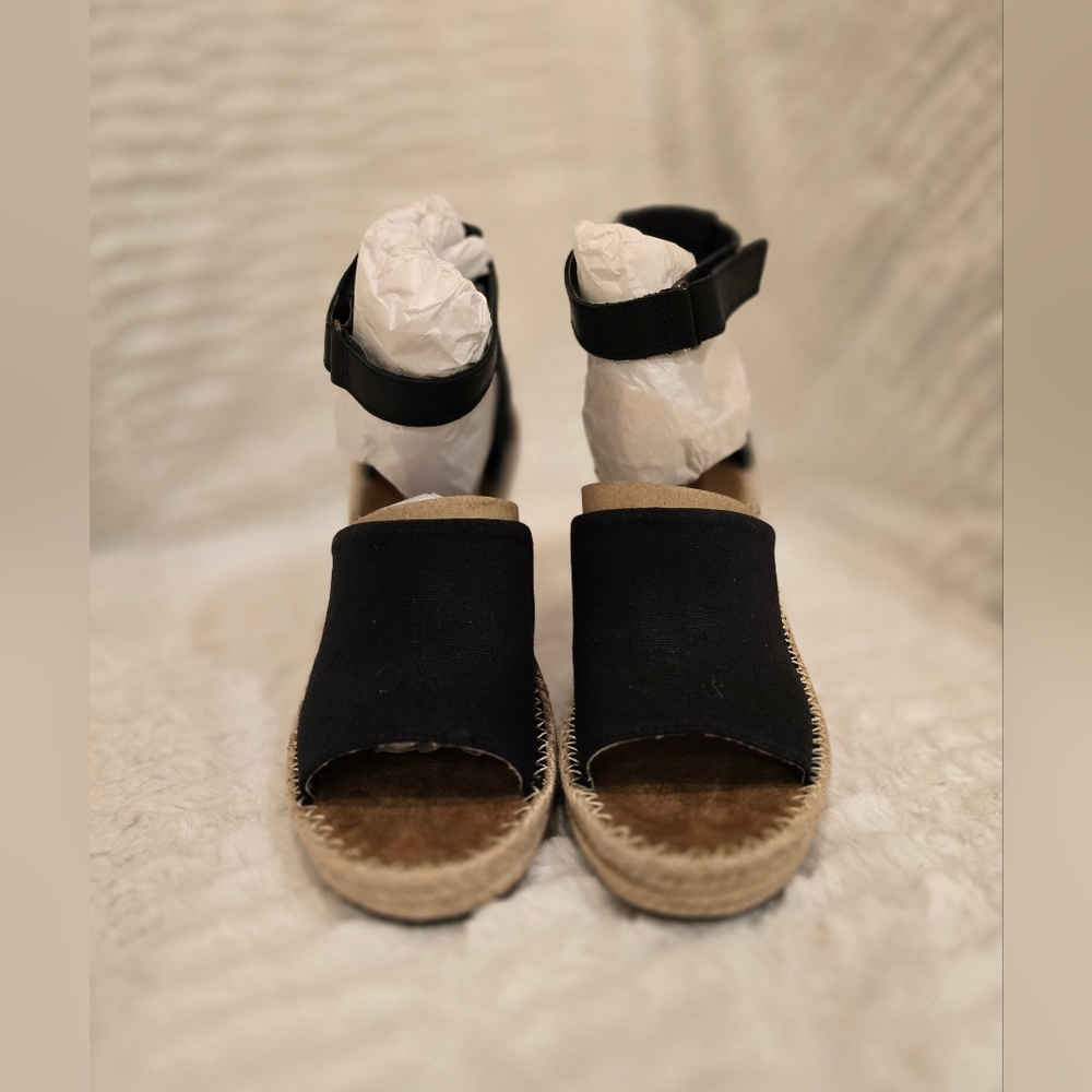 Toms Marisol Black Wedge Sandals - NEW IN BOX - Picture 5 of 8